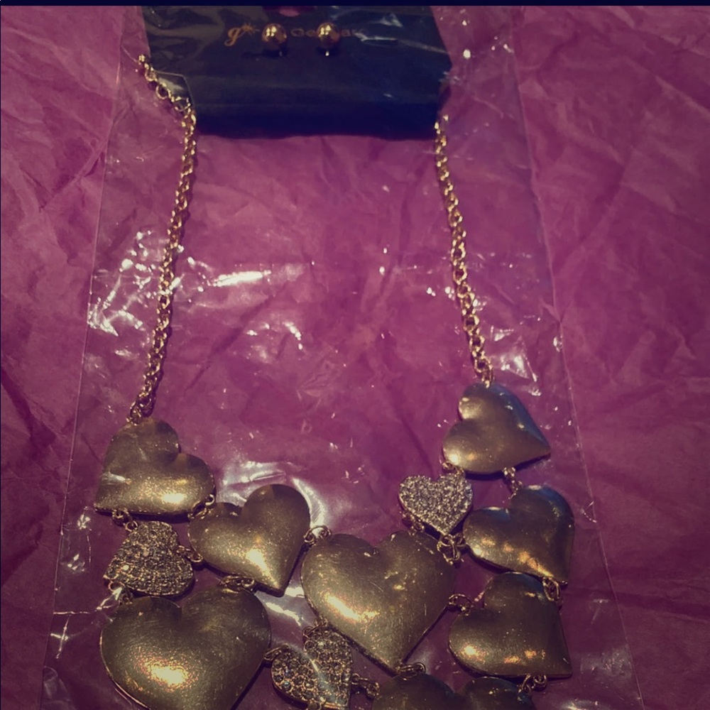 Gold necklace and earring set